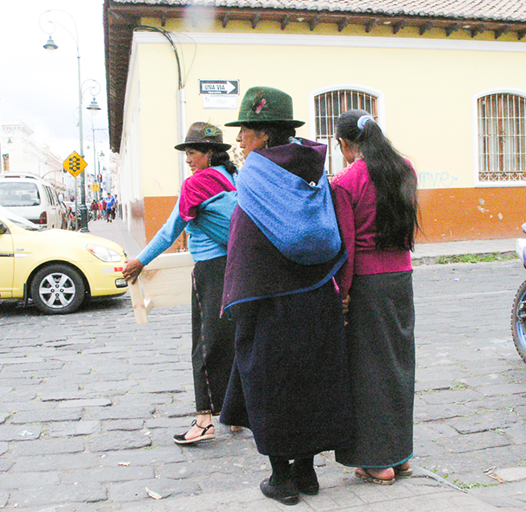 women in Quito 